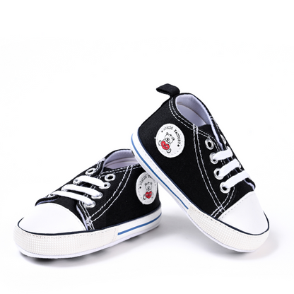Schwarze Schuhe für Stofftier